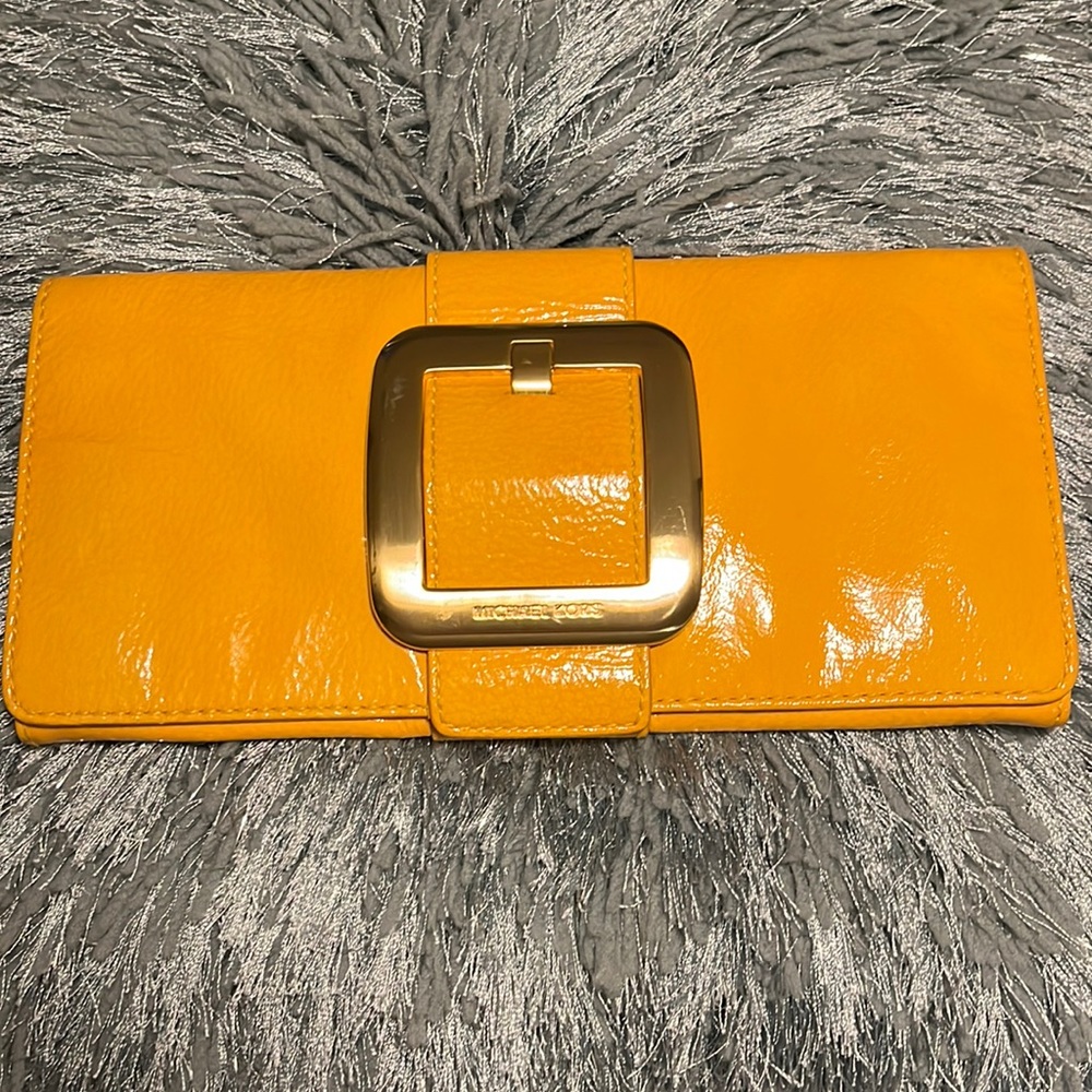 Michael Kors Clutch